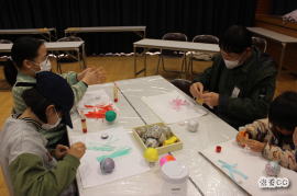 ����܍��