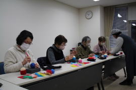 おひな様づくり教室写真