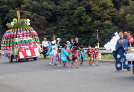 子ども神事華ひき