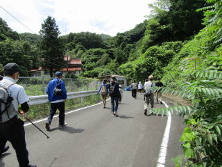 登山スタート！