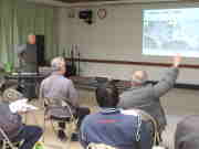 ���^����