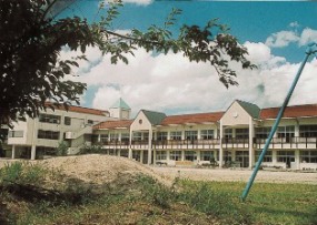 上津小学校