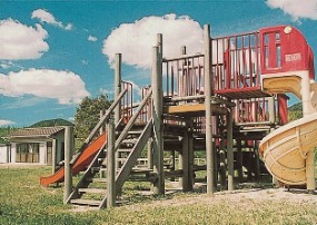 なかよし広場とゲートボール場