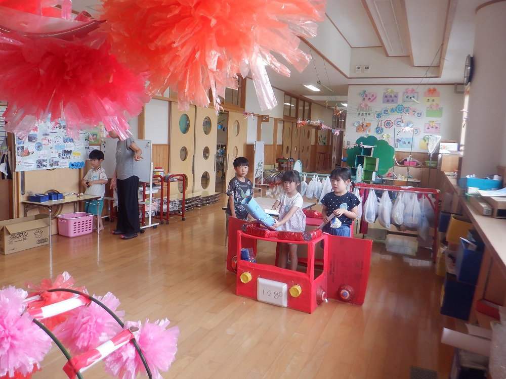 ５歳児室内遊びの写真