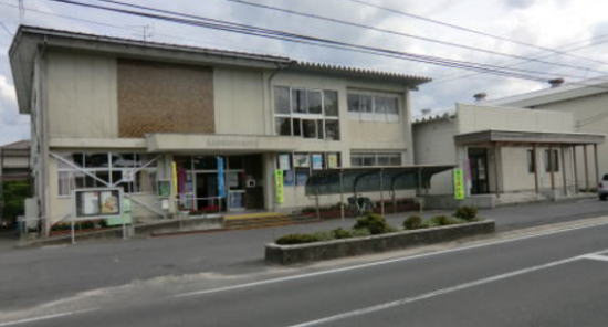 コミセン全景