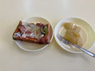 梨ジャムとピザトースト