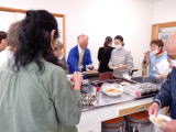 試食をしてうす味の基準を学ぶ