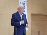 藤岡氏