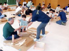 一緒に椅子を作製
