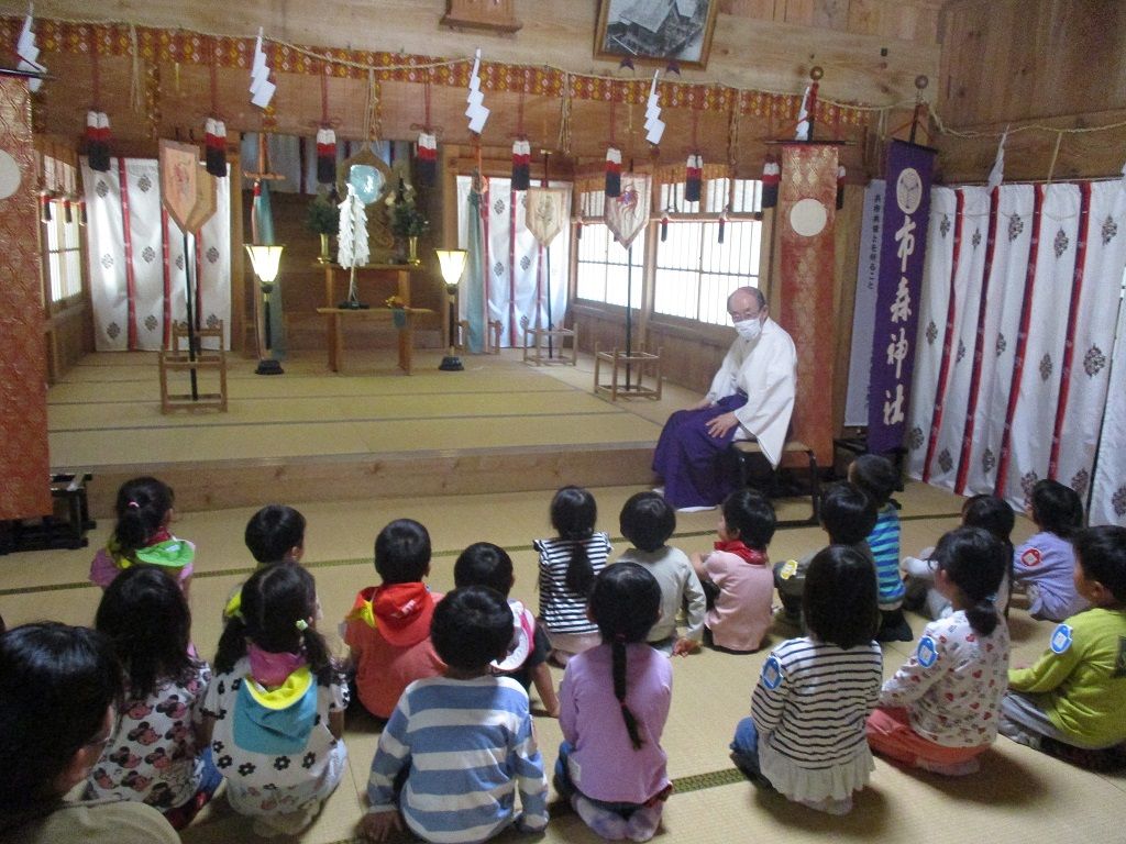 市森神社写真