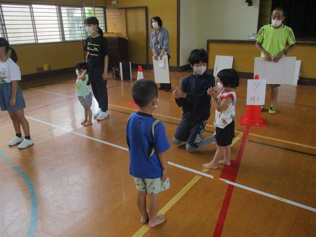 なかよし班顔合わせ写真