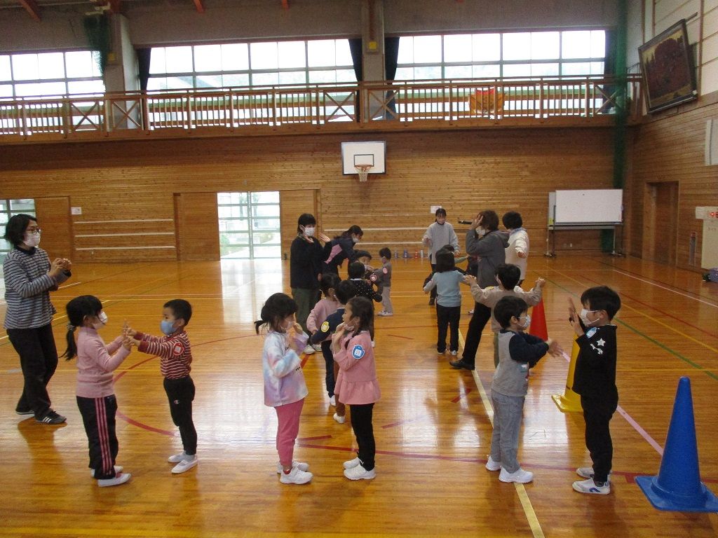 稗原幼稚園交流写真