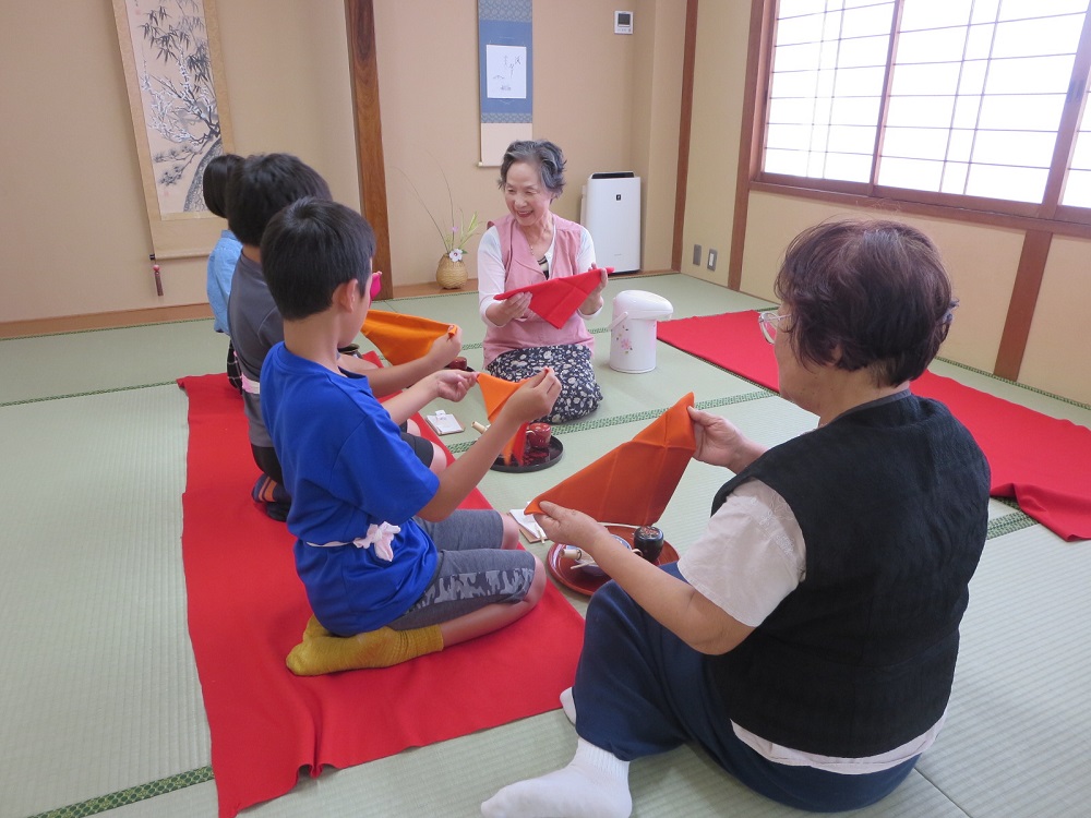 令和7年夏休みお茶教室３